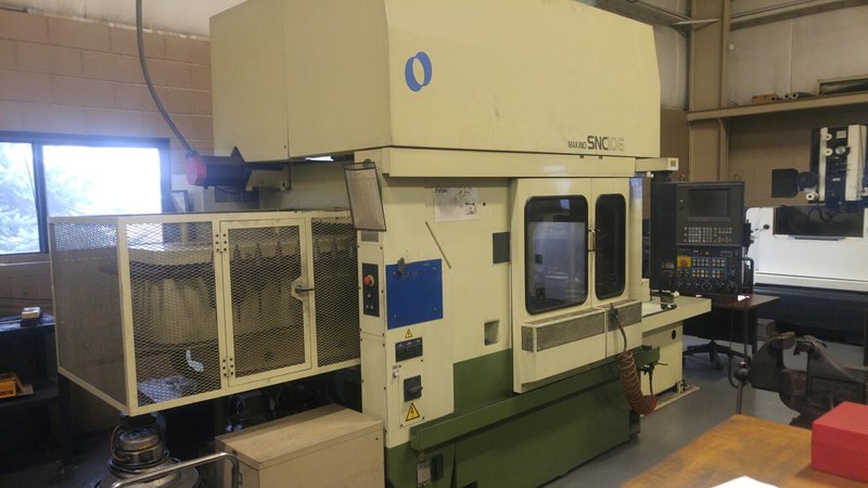 Makino SNC 106 CNC Carbon Mill