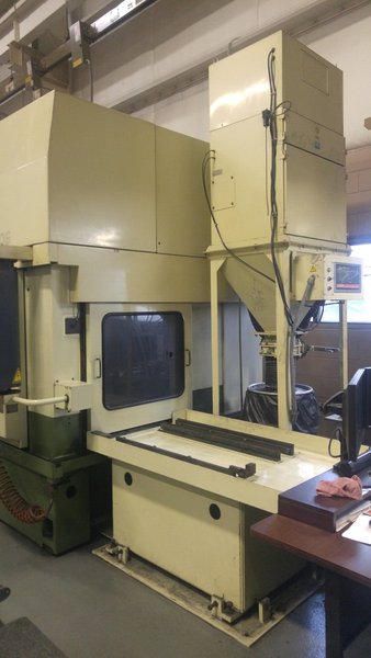 Makino SNC 106 CNC Carbon Mill