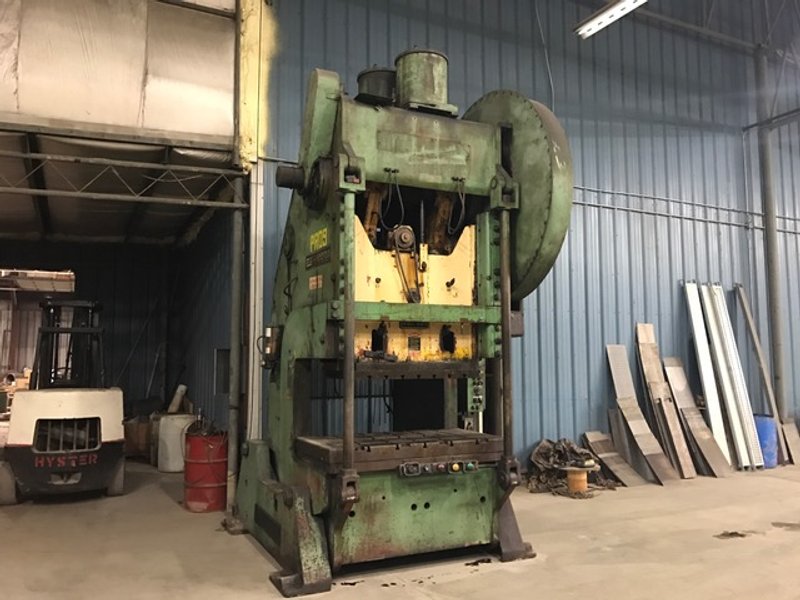 200-Ton USI Clearing OBI Press, Model 200-P701