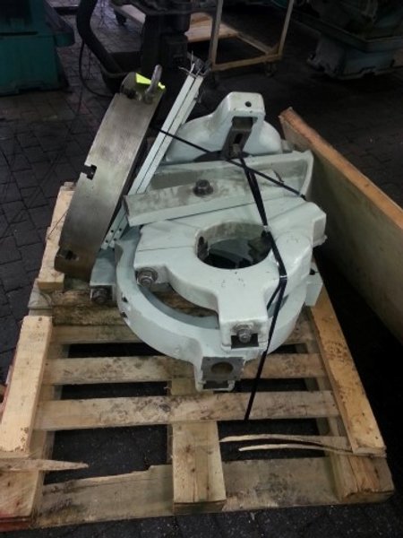 32" x 432" AXELSON LATHE. STOCK #1425115