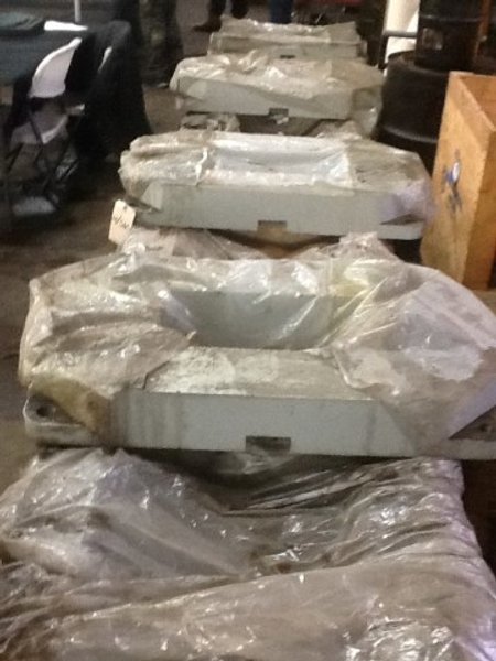 32" x 432" AXELSON LATHE. STOCK #1425115