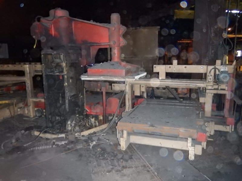 Osborn JSRL Molding Machine, Model 730RJWA