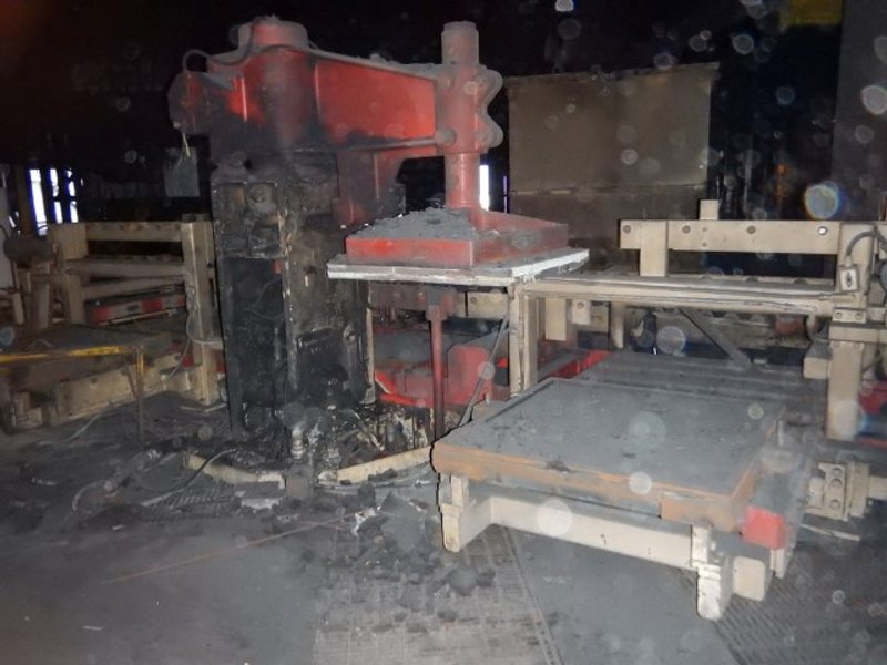 Osborn JSRL Molding Machine, Model 730RJWA