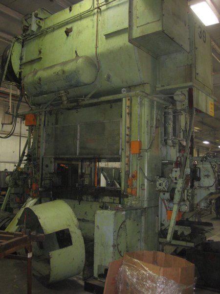 500 Ton Verson SE2-500-84-48 Straight Side Press