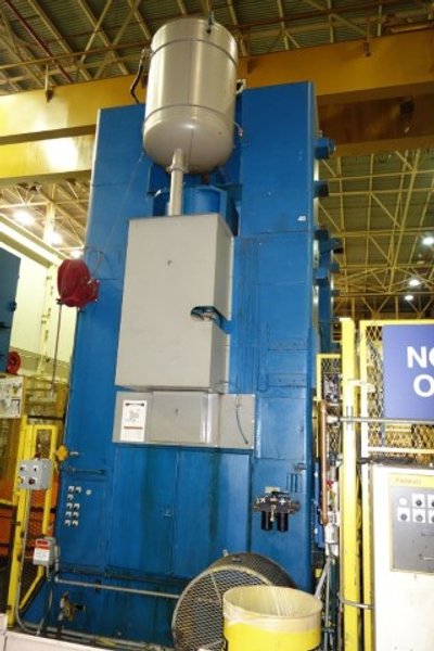 300 Ton Verson SE4-300-108-84 Press