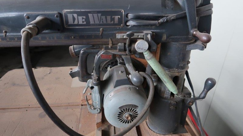 Dewalt Radial Arm Saw with Stand