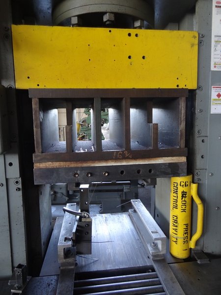 150 TON BIPEL SINGLE POST HYDRAULIC PRESS. STOCK # 0902416