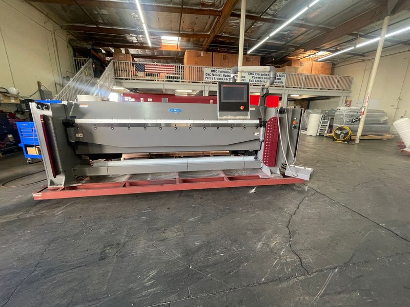 EFM-1014CNC,  10' x 14 Ga. - Sheet Metal Folder | CNC Folding Machine