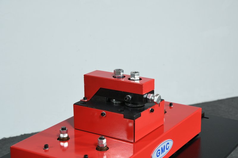 PL-16E,Pittsburgh Lockformer Machine | Precision Sheet Metal Interlocking Joints
