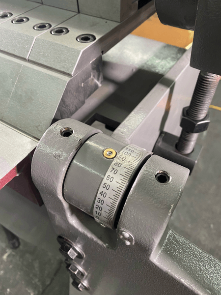 BB-412-6HD, 48" Box and Pan Brake, Metal Finger Brake