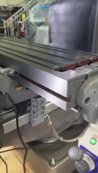 10"x50" Manual Knee Type Vertical Milling Machine with DRO