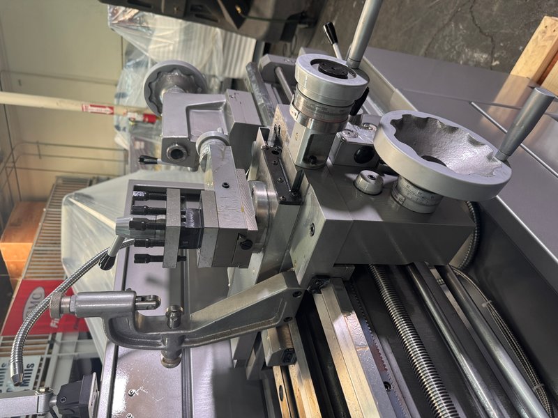 GMC VARIABLE SPEED PRECISION ENGINE LATHE - GML-1440VT