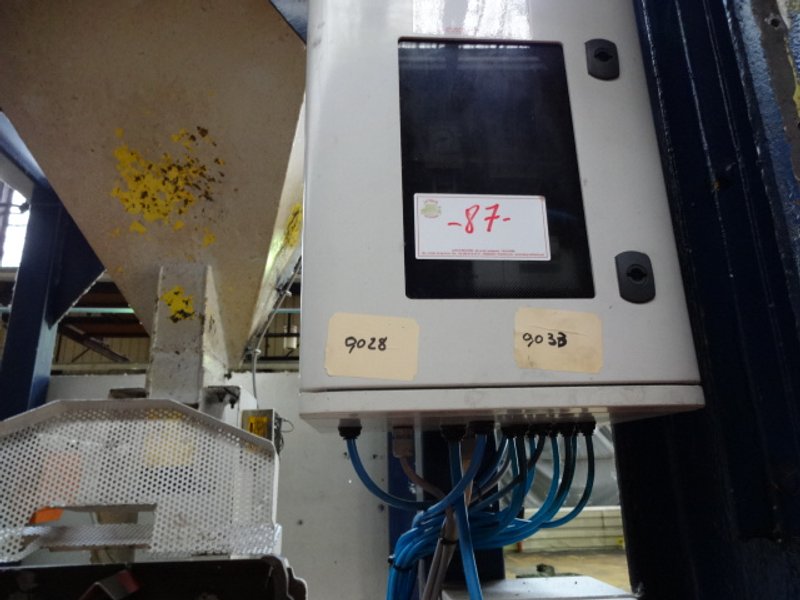 Shimazu Model Super 3-F Twin Spindle Nut Tapper