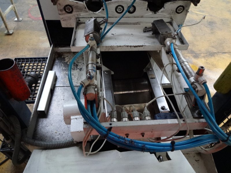 Shimazu Model Super 3-F Twin Spindle Nut Tapper