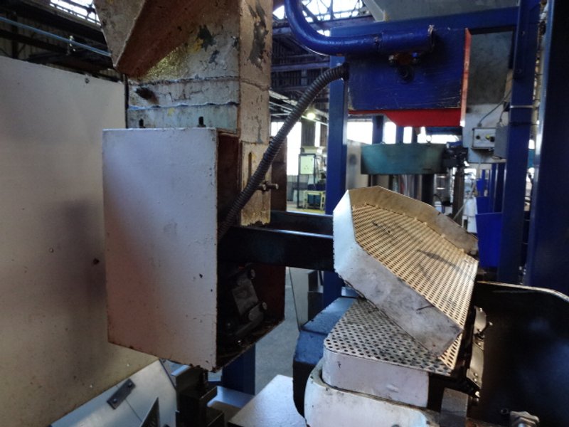 Shimazu Model Super 3-F Twin Spindle Nut Tapper