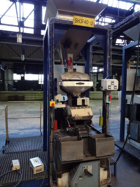 Shimazu Model Super 3-F Twin Spindle Nut Tapper