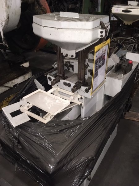 Shimazu Model Super 3-F Twin Spindle Nut Tapper