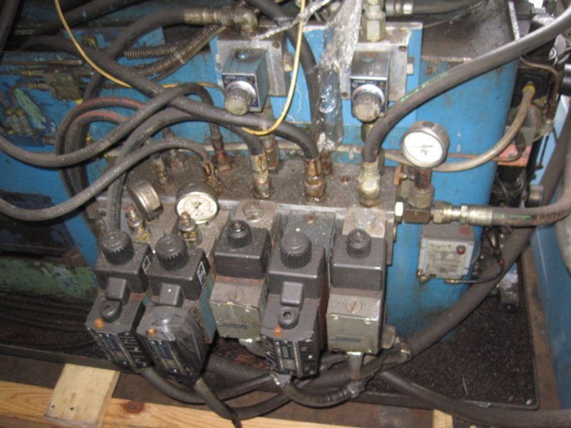 Economy Model 5200 Double End Pointing Machine