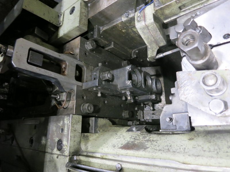 10mm Nakashimada Model PF-1080 Two Die Three Blow Progressive Header