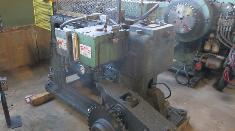 One Used 1/2&quot; National Model 500 Roller Header Set up as a Ball Header