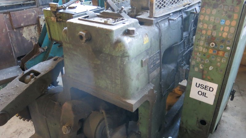 One Used 1/2&quot; National Model 500 Roller Header Set up as a Ball Header