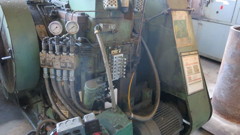 One Used 1/2&quot; National Model 500 Roller Header Set up as a Ball Header