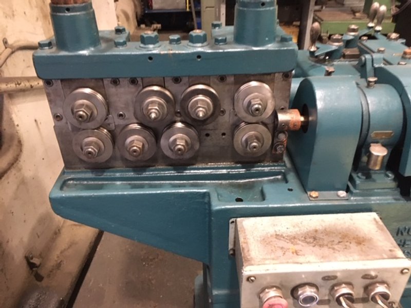 3/16&quot; Lewis Model 3F WireStraighten and Cutoff Machine 
