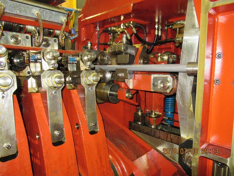 Sacma Model SP-660 AL 5 Die Long Stroke Cold Former 