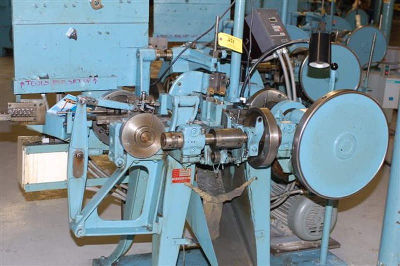 3/32&quot; Nilson Model S-1 Fourslide Wire Forming Machine