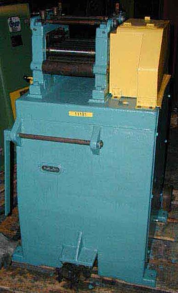 9" X 1-7/8" WATERBURY FARREL LEVELER 9 ROLL (11181)