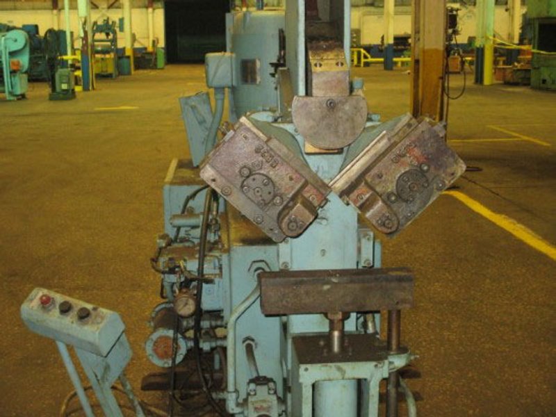 1 1/2&quot;, PINES, No. 5T, VERTICAL TUBE BENDER, PEDESTAL CONTROL, 20 HP (12022)