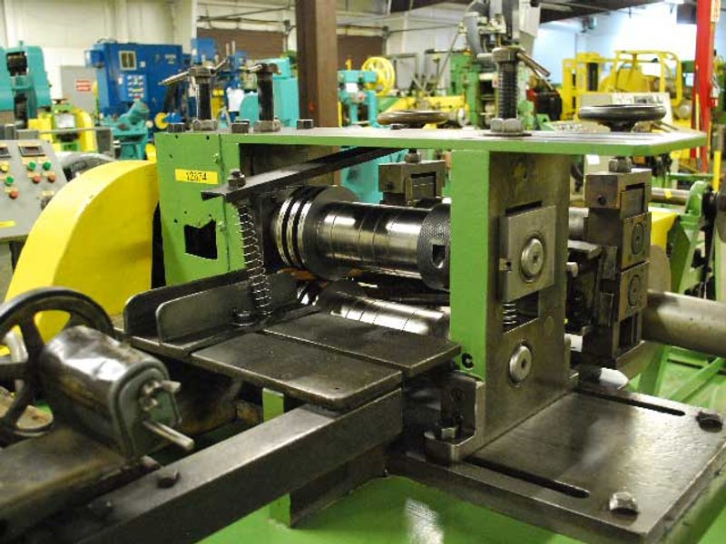 9" NATIONAL STANDARD SLITTING LINE (12674)