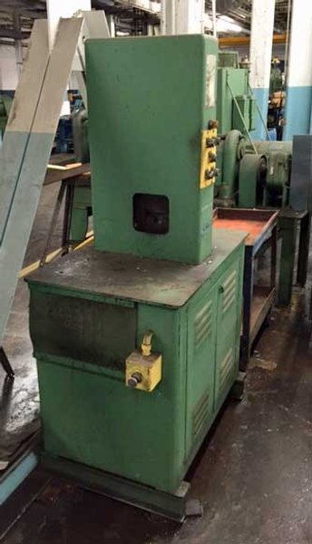 HYDRAULIC SCRAP SHEAR FOR 1" (25.4mm) DIAMETER
COPPER ROD (12949)