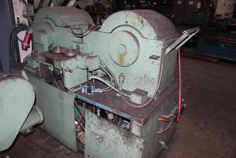 1 1/4&quot; (31mm) FENN MODEL 125 IMPACT CUT OFF W/20&#039;
LONG BAR FEED (13183)