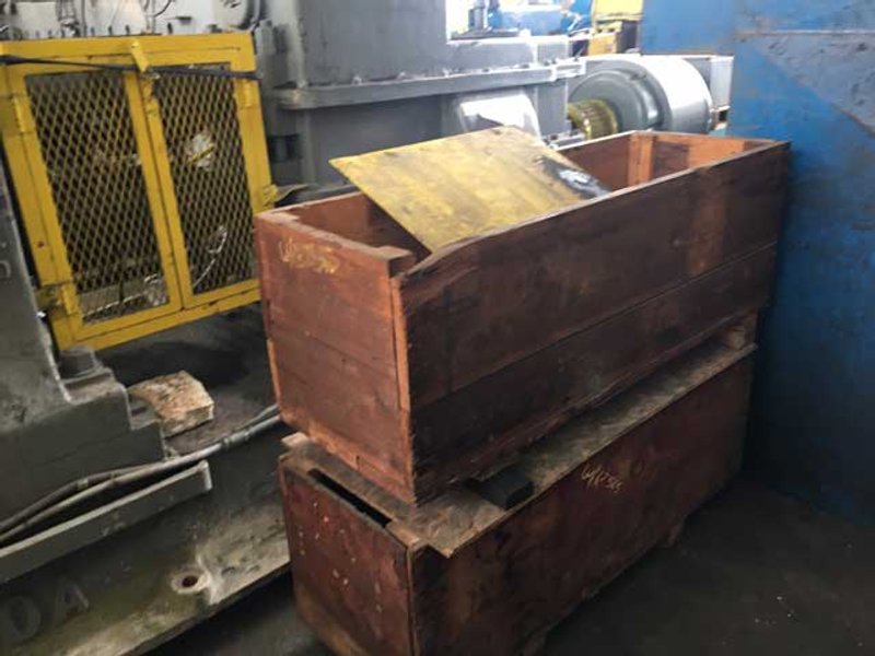 12&quot; x 12&quot; CANADIAN IRON 2 HIGH ROLLING MILL (13225)