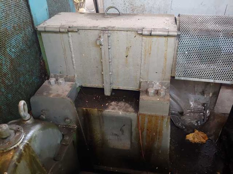 8 21/32&quot;(220mm) X 16&quot;(400mm) X 22 13/16&quot;(580mm) RWF
6 HIGH CLUSTER MILL (13522)