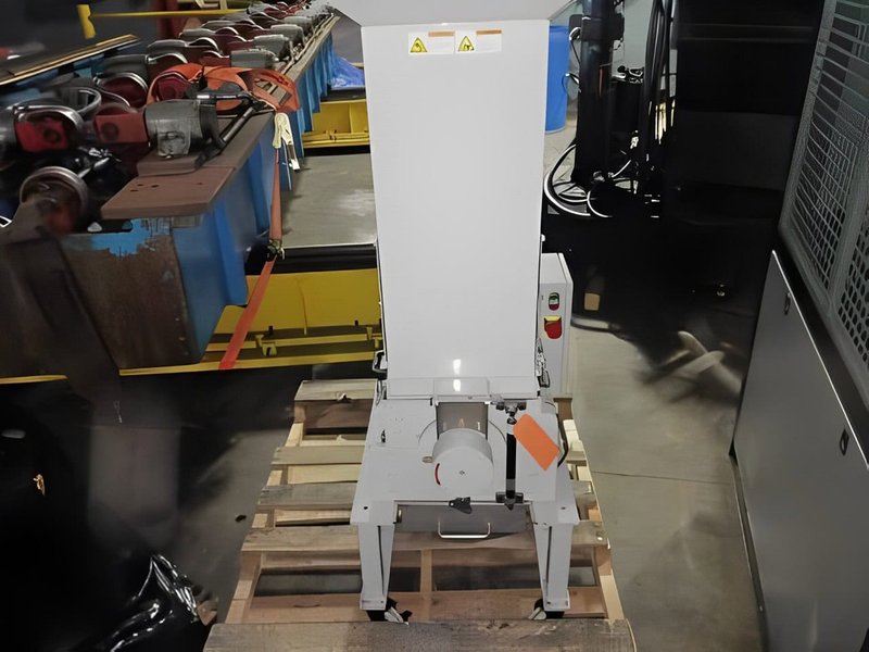 224 Ton 5.5 Oz Shot Size Nissei DCX200III-25A Injection Molding Machine, 2023 – Dryer, Temp Controller, Granulator