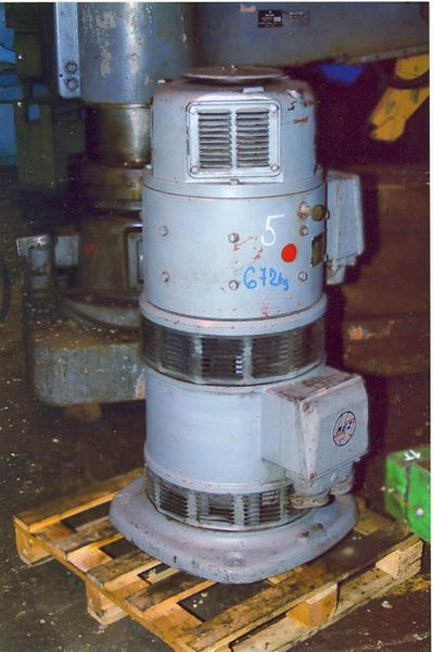 17-1/2&quot; X 2-1/2&quot; X 2200 LBS.  KZ SLITTING LINE