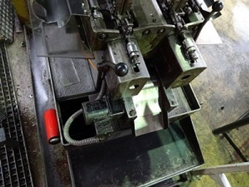 SHIMAZU # SUPER 2F TWIN SPINDLE NUT TAPPER