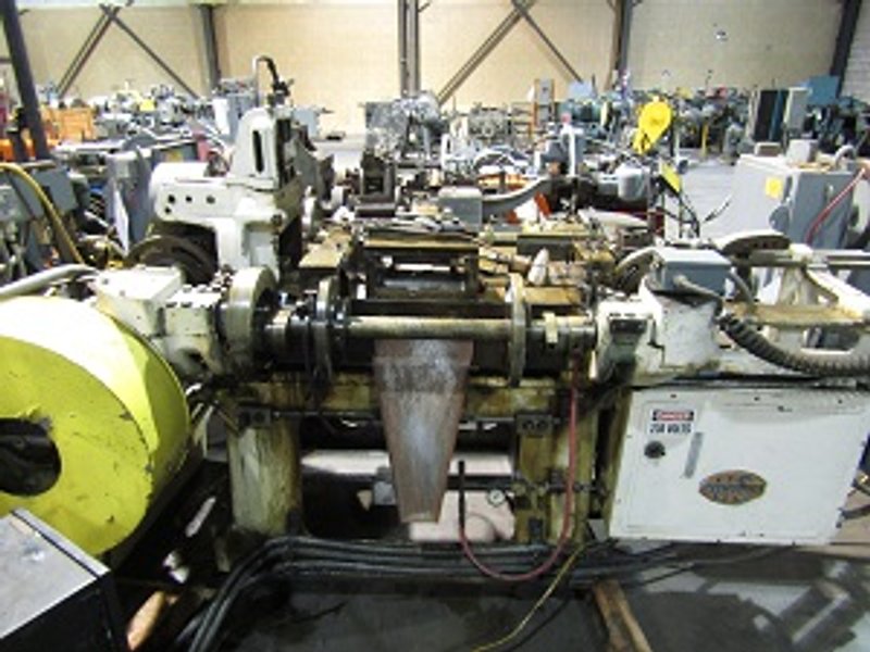 US TOOL # 33 MULTISLIDE MACHINE