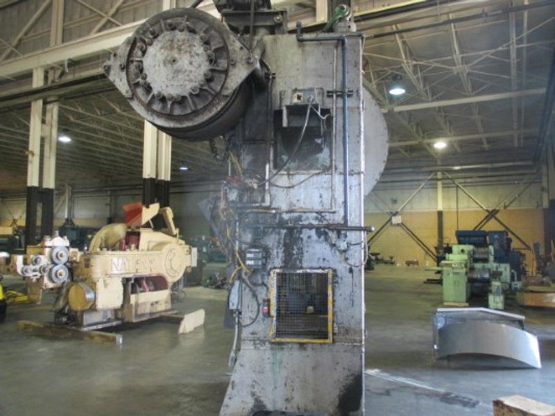 200 TON ERIE TRIM STRAIGHT SIDE SINGLE CRANK PRESS