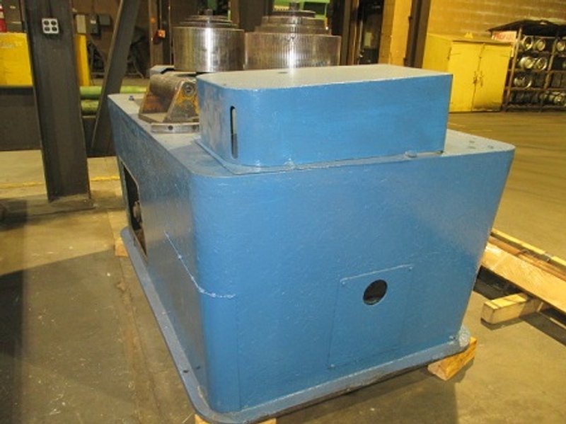 BOLDERINI # BSA-16M BAR STOCK ROLL FEED ANGLE BENDING ROLL