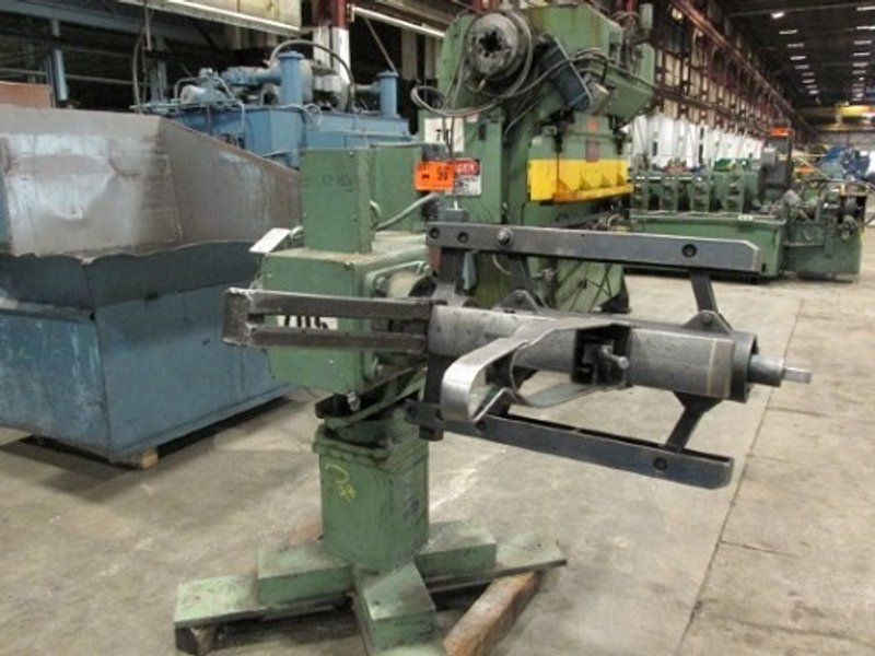 3,000 LBS. HYDRAULIC UNCOILER