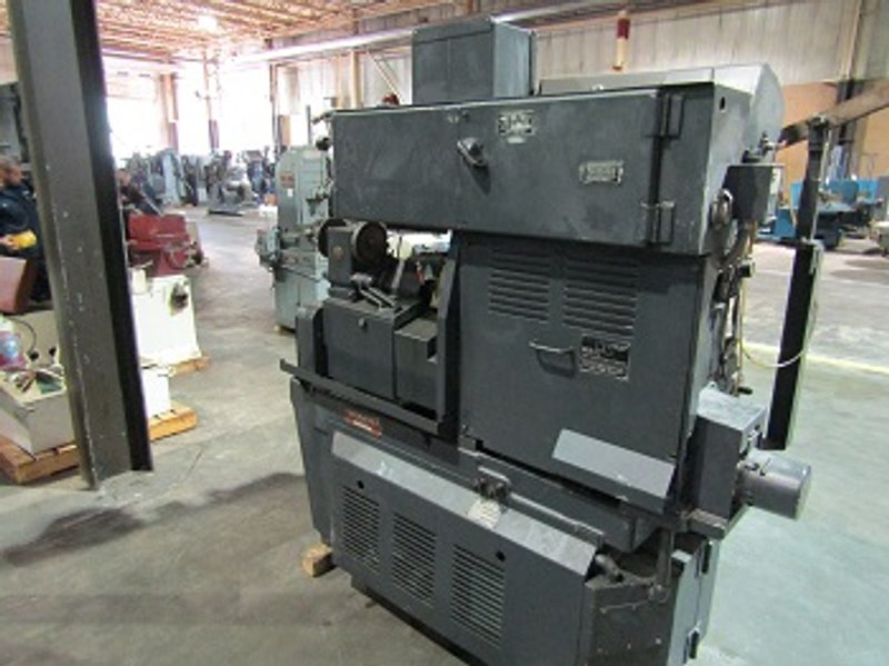 BROWN &amp; SHARPE ULTRAMATIC 2 SCREW MACHINE