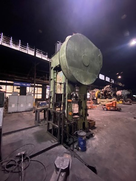 600 TON ERIE # S1-600-42X48 STRAIGHT SIDE SINGLE CRANK PRESS