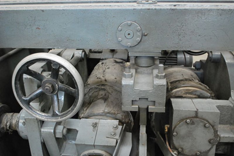 2 1/4" BRONX # BR4 2-ROLL BAR STRAIGHTENER