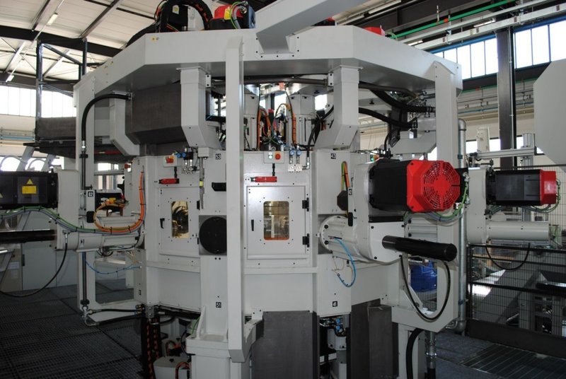 Riello Sistemi Vertimac Transfer Machine