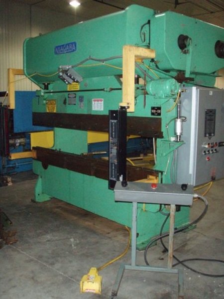 50 Ton x 8&#039;, NIAGARA 50-6-8, 3&quot;STR, 11&quot;SH, 4&quot;ADJ, 6&#039;6&quot; BTH, 8&#039;O.A. BED          