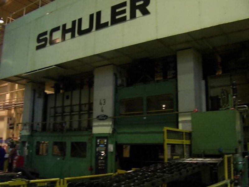 3500 Ton, SCHULER T3-3500-10-650, 3 RAMS, 10 STATION, 180"BA, CUSHION           