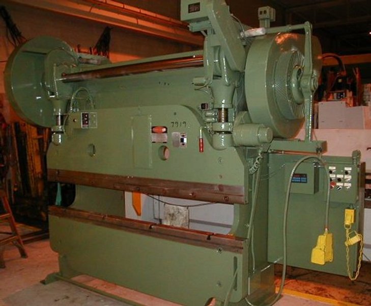 135 Ton, CINCINNATI 5 X 6, 8' BED LENGTH, 6'6"BH, 3" STR, 5" RAM ADJ, 35 SPM    